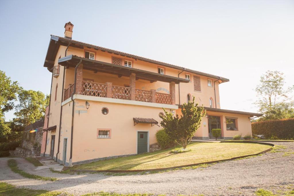 Tenuta Montezeglio Country Family House Invorio Inferiore Exteriör bild